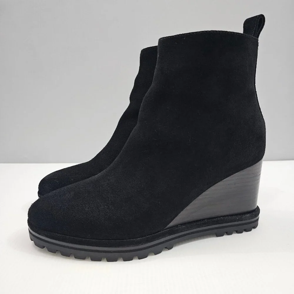 Tory Burch Suede Logo Wedge Ankle Boot Womens 8.5 Black Suede Lug Sole Designer